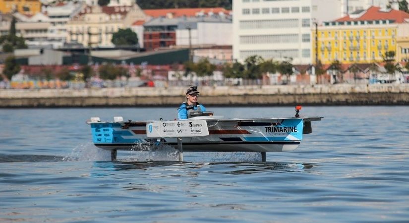 Técnico Solar Boat Leads Field on Electronically Controlled Hydrofoils